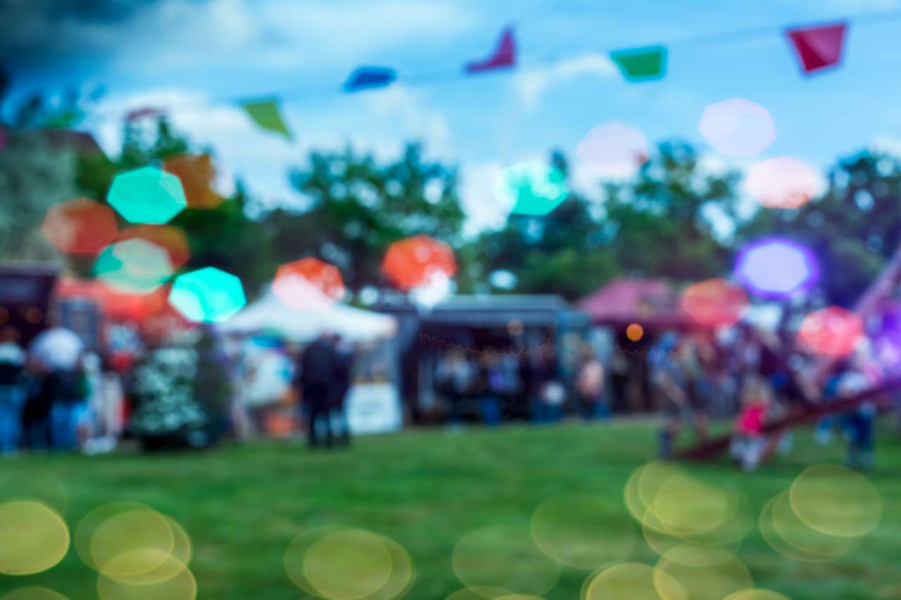 蜿り・・逵・20246255_MotionElements_abstract-blur-image-of